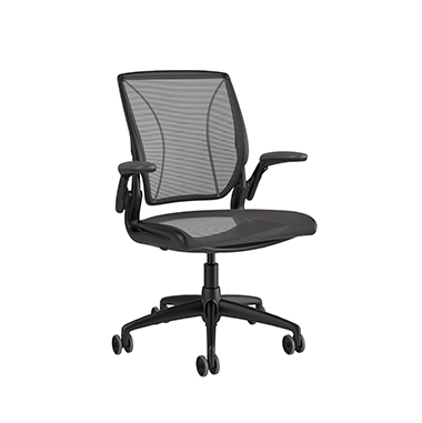 Diffrient World stoel, rugleuning en zitting in Pinstripe Black, zachte wieltjes